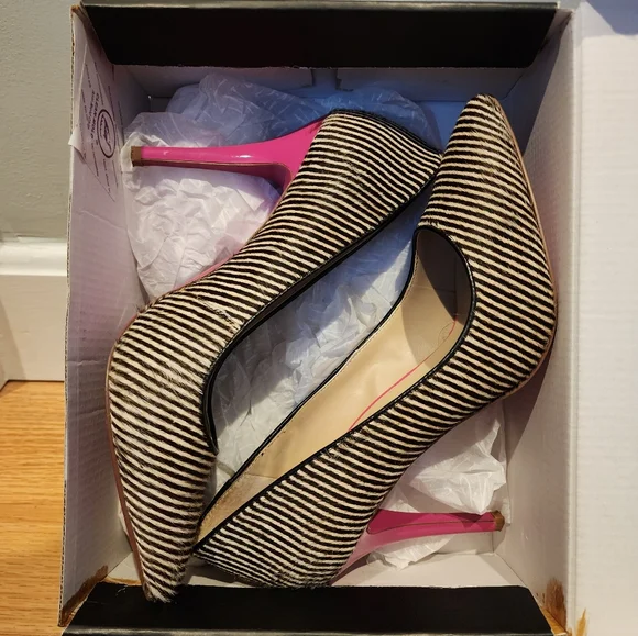 International concepts special edition pumps - Picture 6 of 9